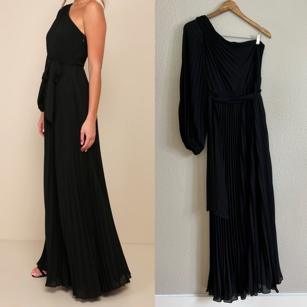 NWOT Divine Charm Black Pleated One-Shoulder Maxi Dress